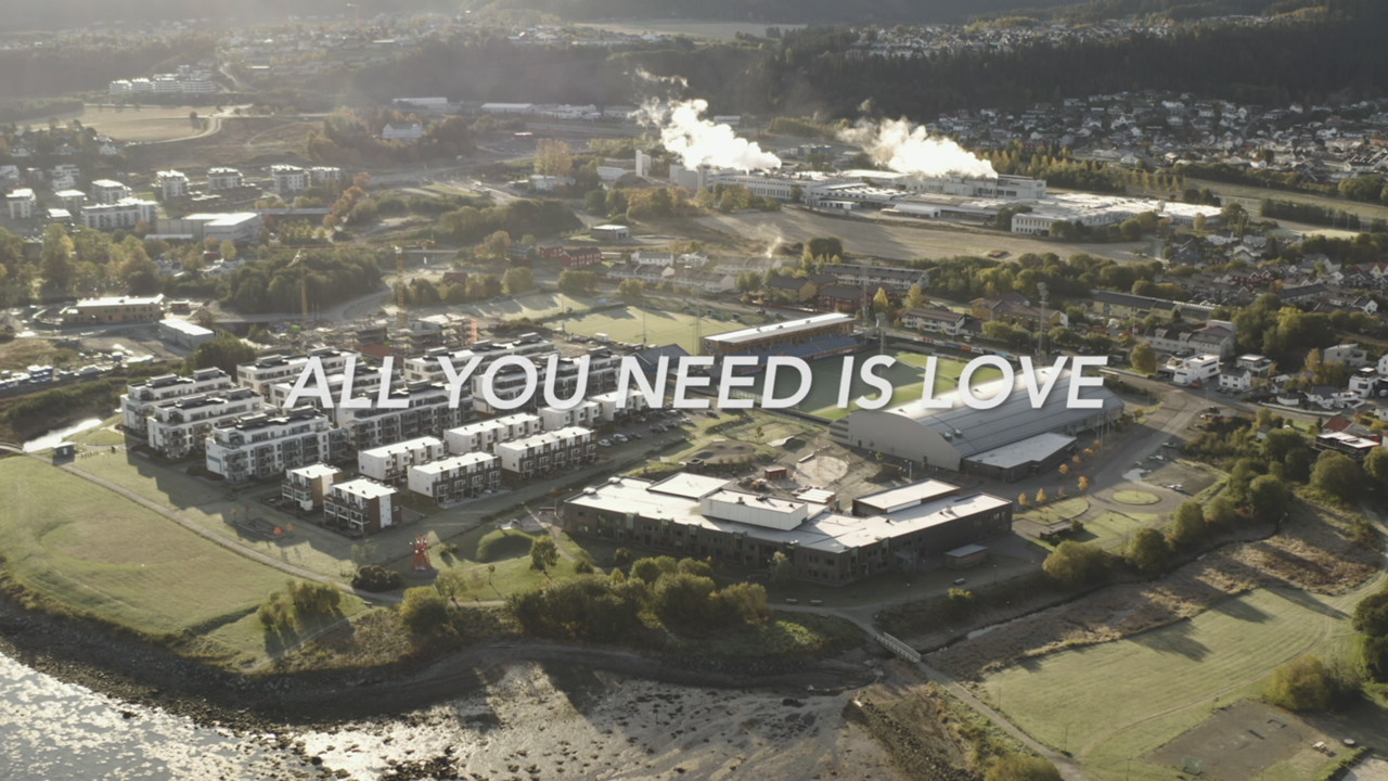 001. All you need is love - Musikkvideo (16-9).mp4